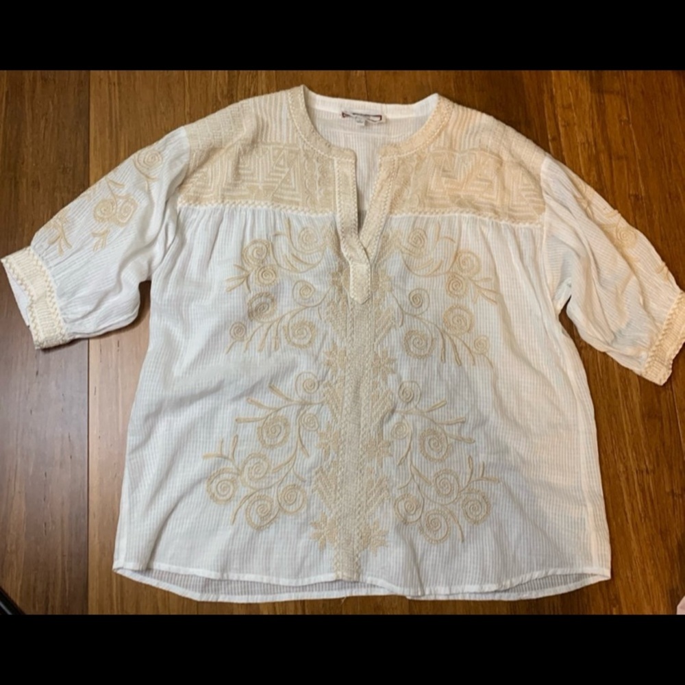 Johnny Was womens medium embroidered blouse shirt